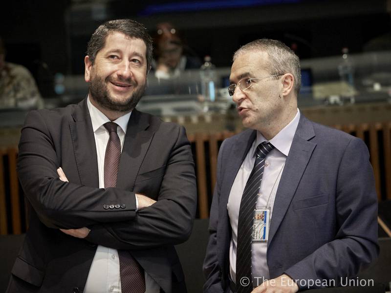 Hristo Ivanov (left) | © Council of EU